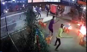 20 thanh niên đuổi chém chủ quán sau cuộc nhậu không trả tiền
