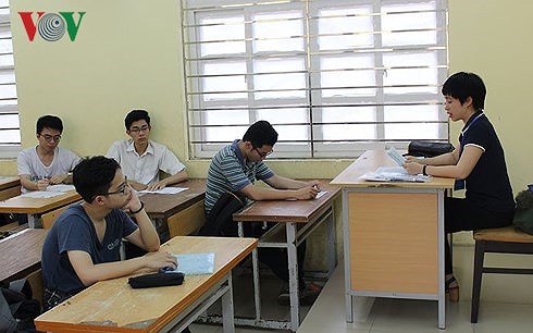 Chốt ngày công bố điểm chuẩn và thí sinh trúng tuyển đại học đợt...