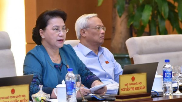 Chủ tịch Quốc hội: Hết thí điểm lại thực nghiệm, học sinh khổ lắm