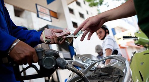 Giá xăng tăng từ 15h chiều nay