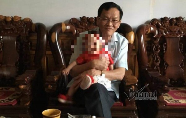 Tuổi xế chiều, cán bộ Tỉnh ủy bị bồ 'quậy' đòi tiền nuôi con
