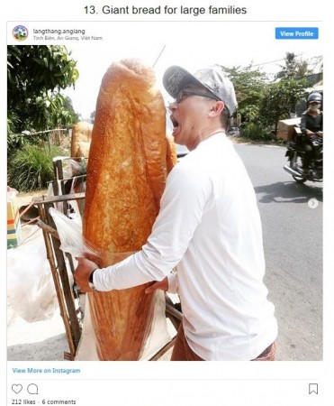 Bánh mì 'khổng lồ' ở An Giang vào top 15 thực phẩm lạ nhất thế...