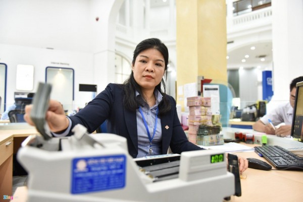 Ngân hàng nào có tỷ lệ nhân viên nghỉ việc cao nhất từ đầu năm?