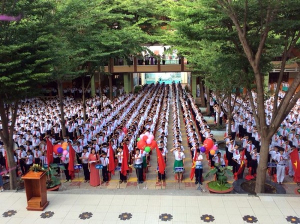 Lạm phát học sinh giỏi 42/43 em 1 lớp vì làm trái Nghị quyết...