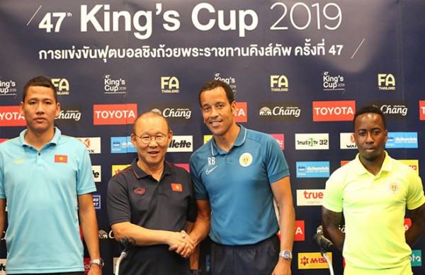 HLV Park Hang Seo tuyên bố choáng trước chung kết King's Cup