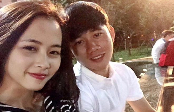 Bạn gái cầu thủ Minh Vương khiến người hâm mộ sững sờ vì quá xinh