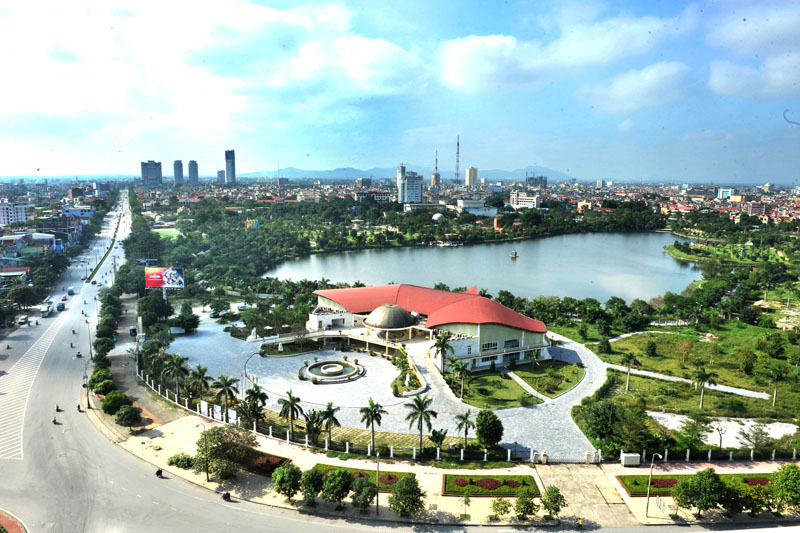 Miền Trung tiếp tục oi nóng