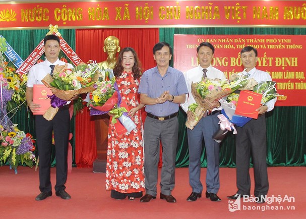 Bổ nhiệm các chức danh lãnh đạo Trung tâm Văn hóa, Thể thao và Truyền thông TP. Vinh