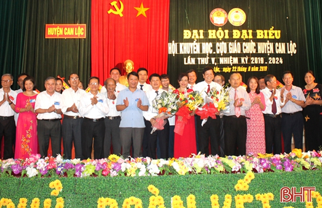 Ban Chấp hành Hội KH-CGC nhiệm kỳ 2029-2024 nhận nhiệm vụ
